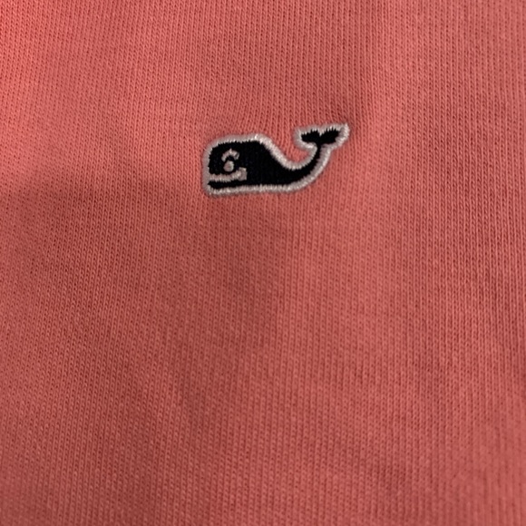 Wine’s size Large Vineyard Vines 1/4 zip lightweight sweatshirt. - Picture 3 of 4